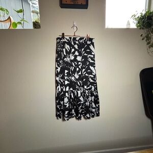 Nine West Black and White Floral Women's Skirt